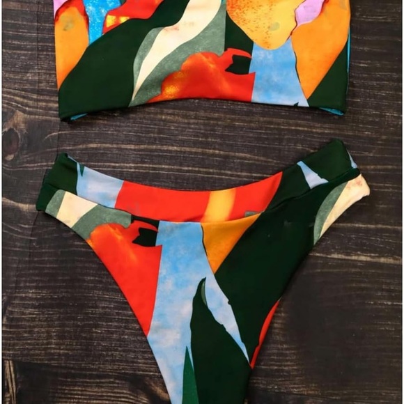 Colorful Strapless Bikini with Tie-Front - Picture 3 of 3